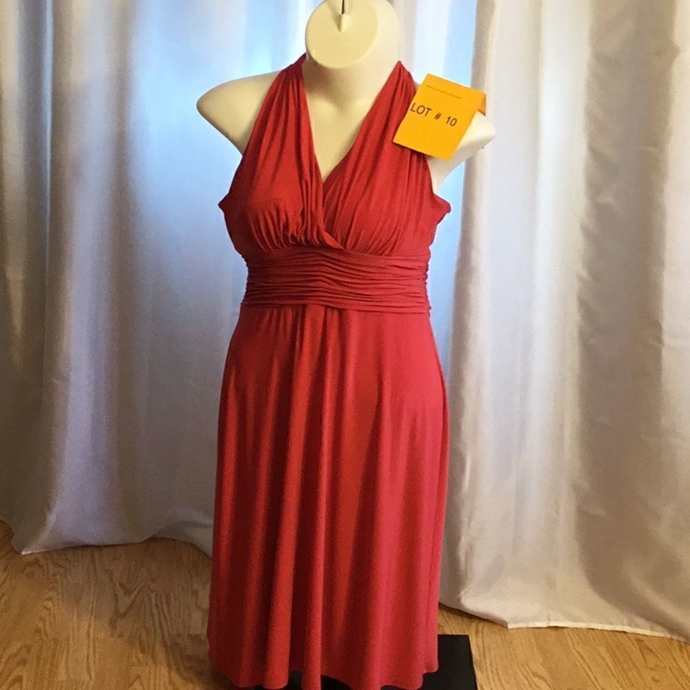 Marilyn Monroe type dress in size 12 EVAN PICONE